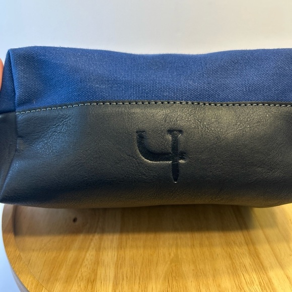 F H Wadsworth men’s toiletry bag blue canvas black leather Travel Bag 10”x4.5” - Picture 2 of 8